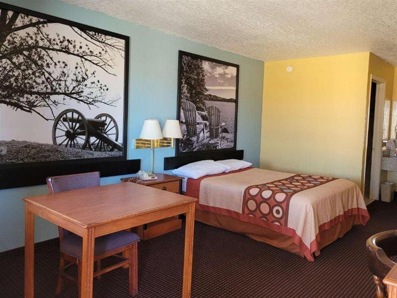 Super 8 By Wyndham Caddo Valley Area Arkadelphia