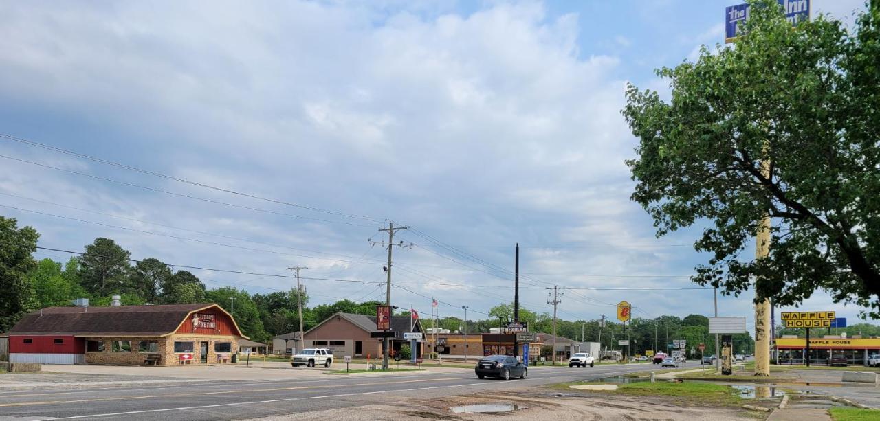Super 8 By Wyndham Caddo Valley Area