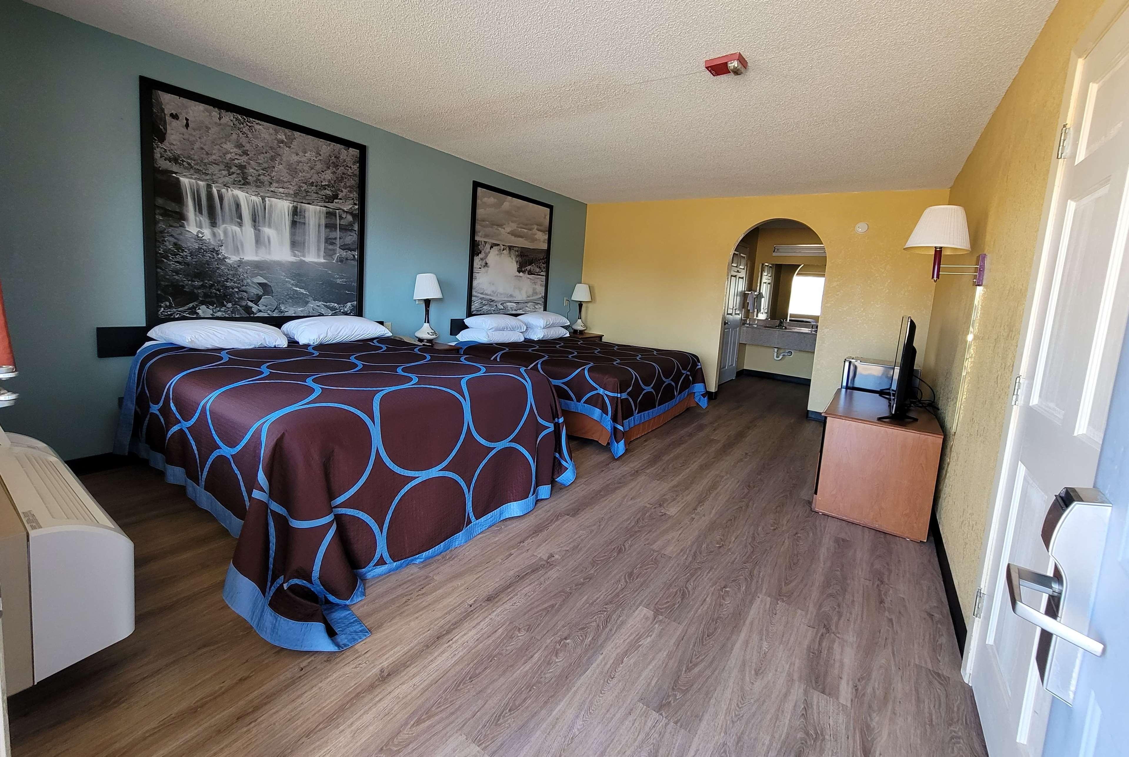 Super 8 By Wyndham Caddo Valley Area Arkadelphia