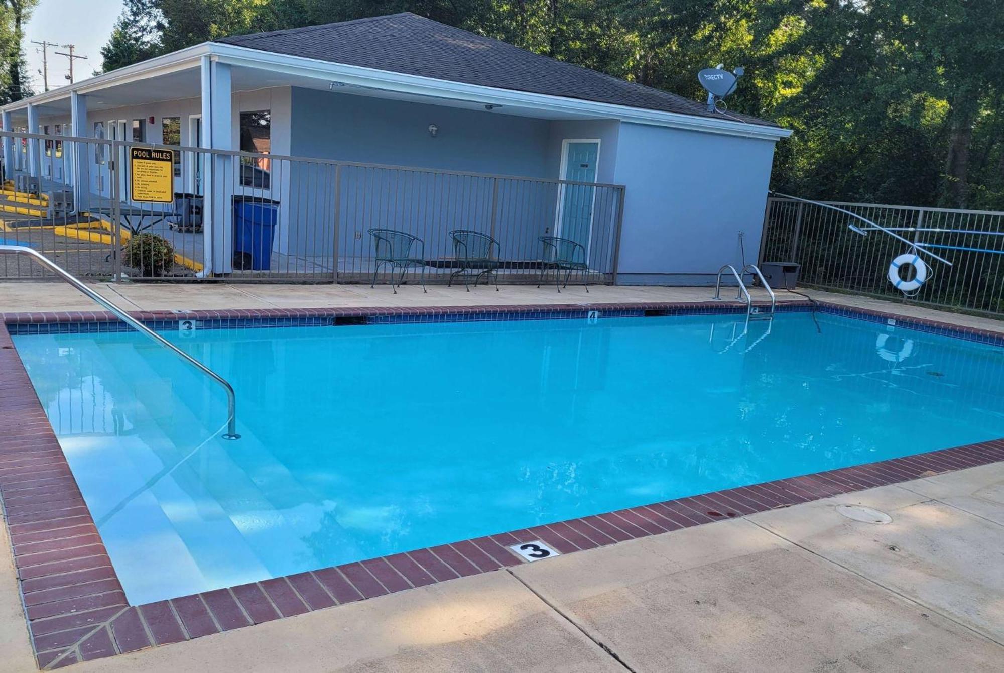 Super 8 By Wyndham Caddo Valley Area