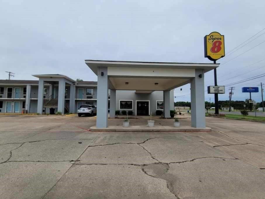 Super 8 By Wyndham Caddo Valley Area 2*