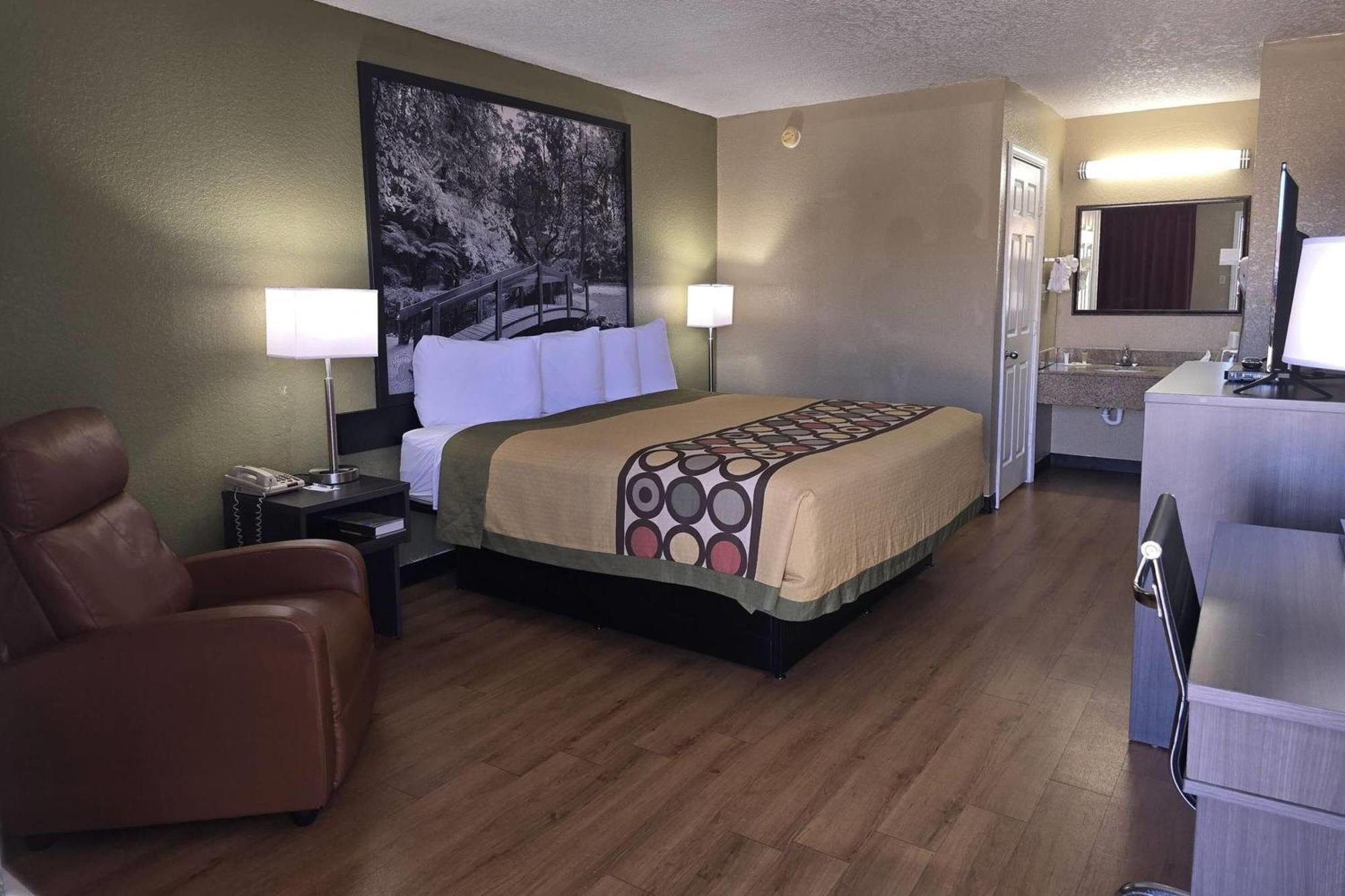 Super 8 By Wyndham Caddo Valley Area Motel Arkadelphia